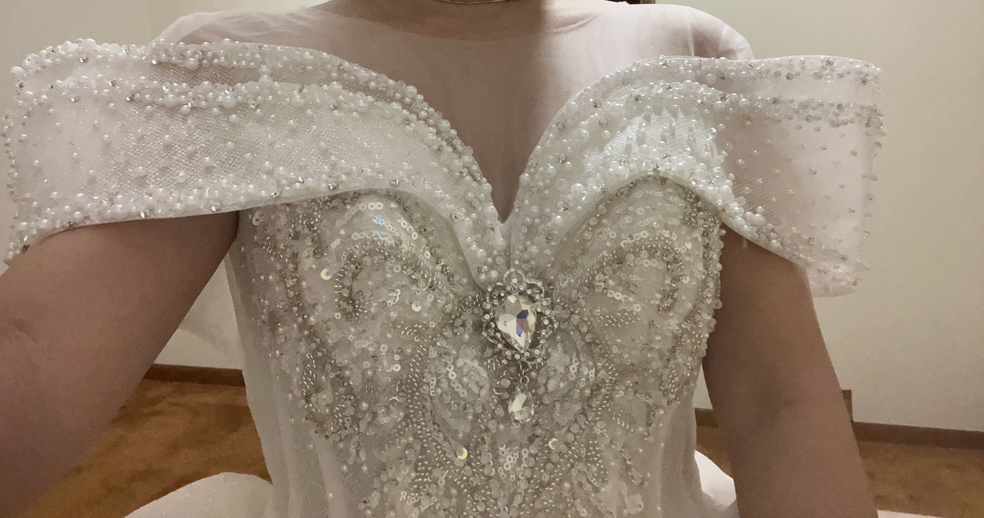 Wedding Dress + Free Bridal Veil