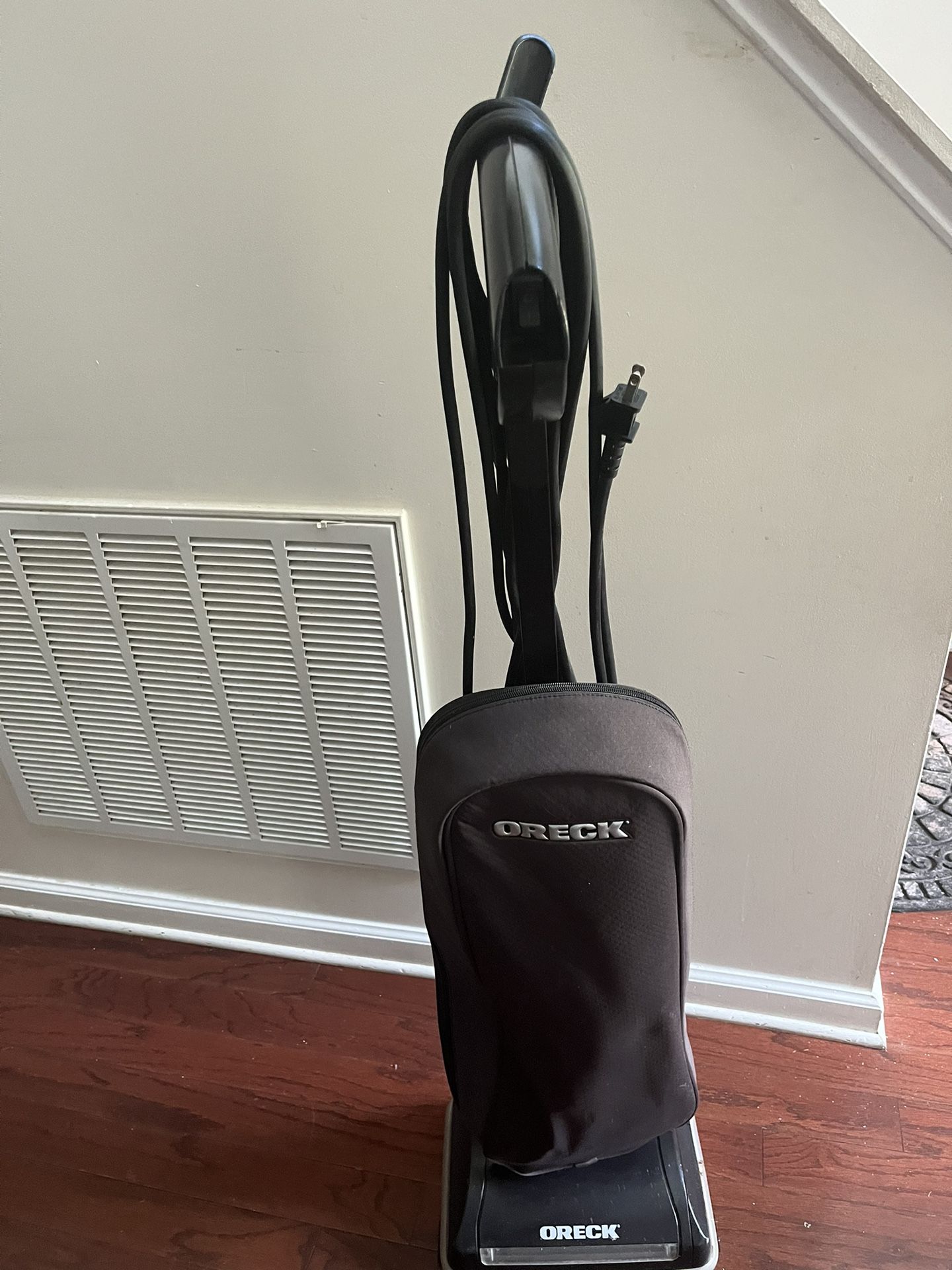 ORECK Vacuum Cleaner