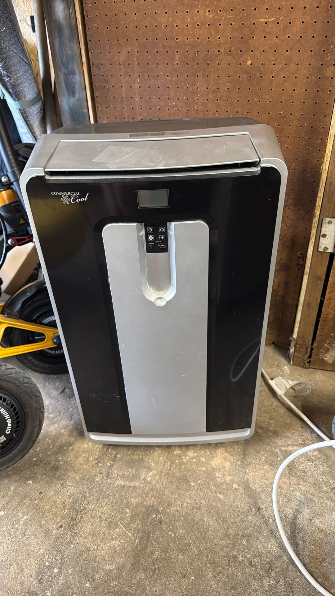 Commercial Cool Air Conditioner Portable With Tubing And Window Holder