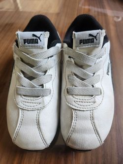 Kids Puma shoes size 10