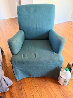 Free Chairs and couche