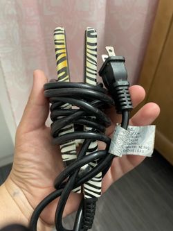 Zebra print travel straightener