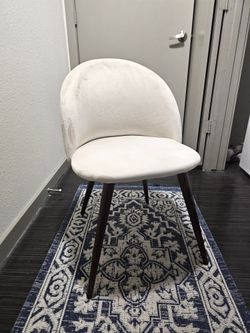 Creme Decorative Chair
