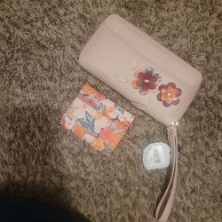Mundi Wristlet