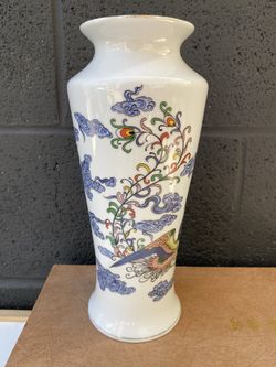 Chinese Dragon & Phoenix vase
