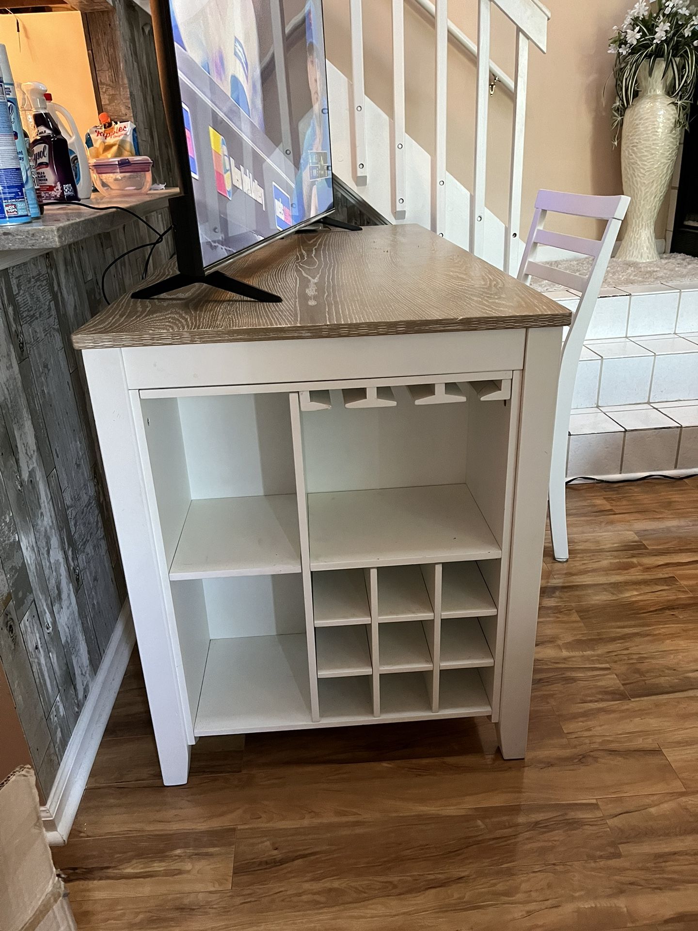 Kitchen Table and Chairs