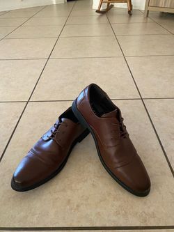 Men’s Dress Shoes - Size 9
