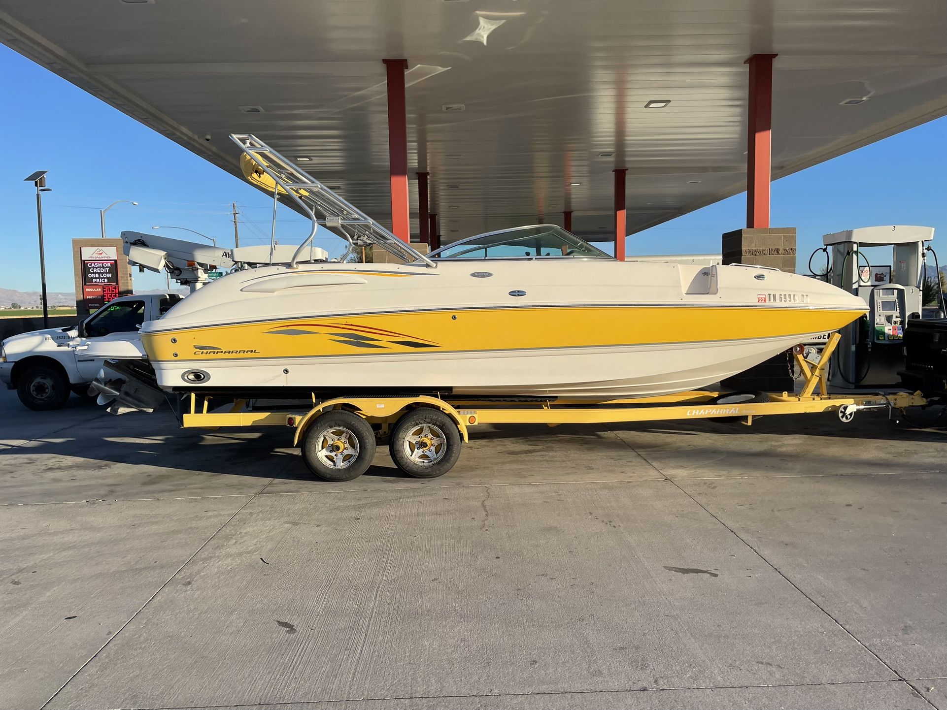 2004 Chaparral Sunesta 274