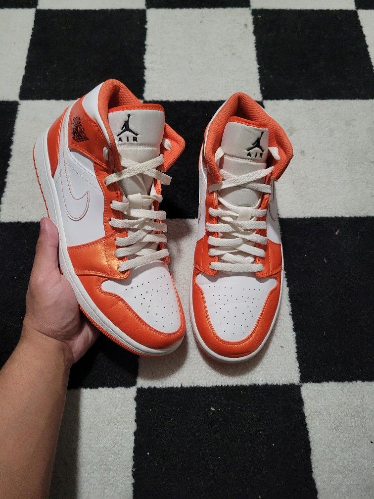 Air jordan 1 mid electric orange