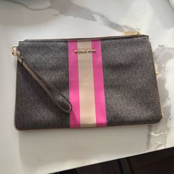 Michael Kors Wristlet Wallet
