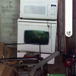 Stove And Microwave  Set