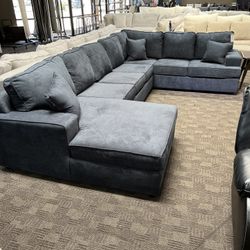 Large Blue Sectional Couch 