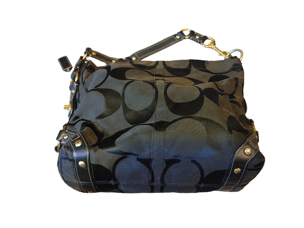 Womens Coach J0773-10620 Carly Signature Jacquard Hobo Shoulder Bag - Nice