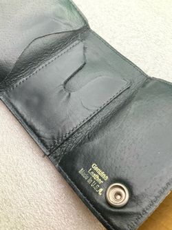 Wallet trifold