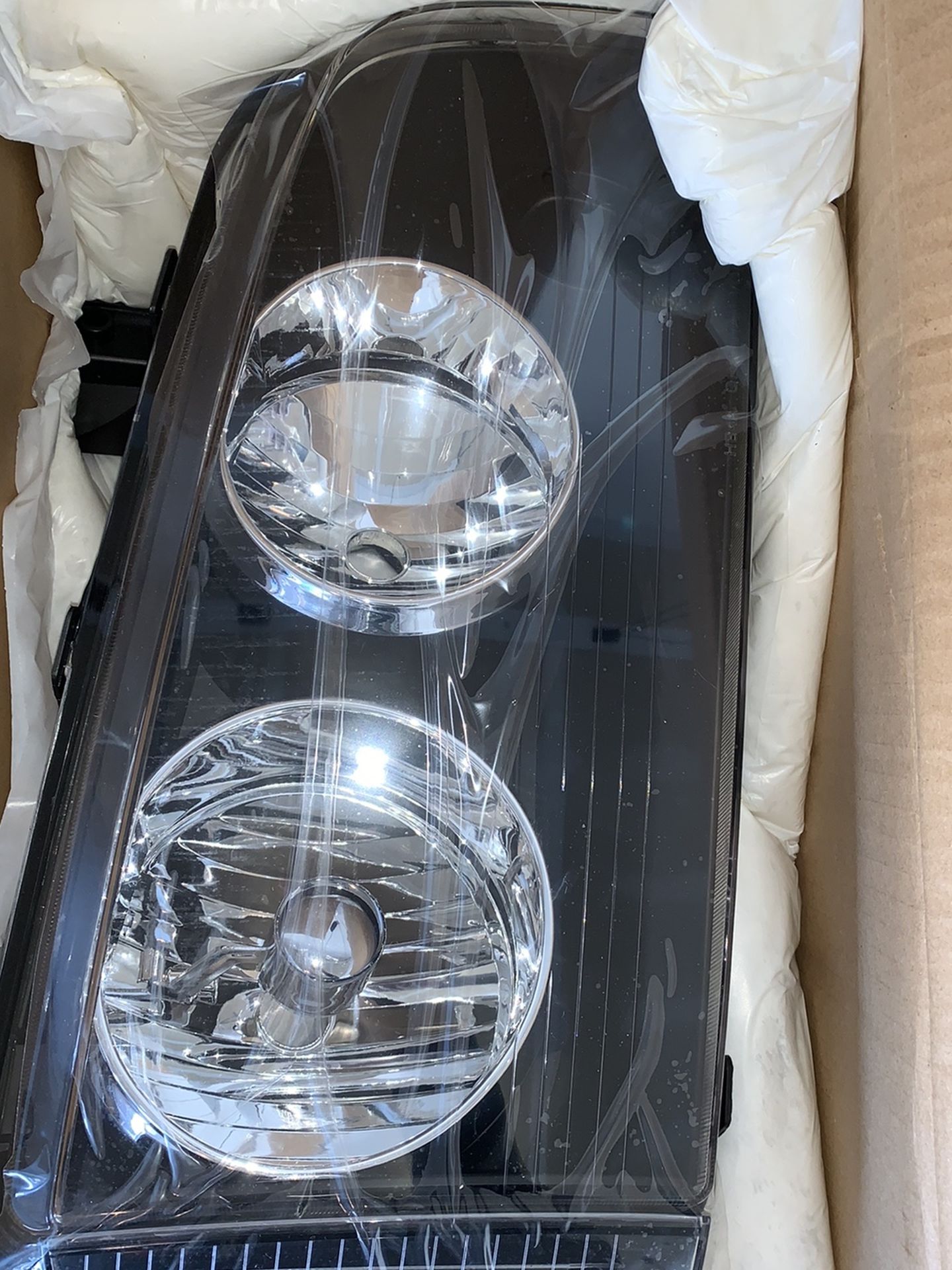 2006-2008 Dodge Charger Headlights (New)