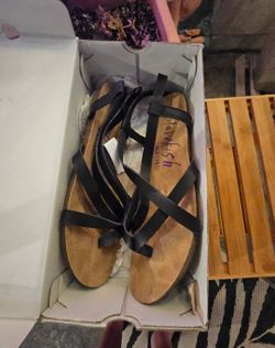 WOMENS BLACK LEATHER BLOWFISH MALIBU STRAPPY SANDALS. BRAND NEW!!