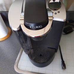 Coffee Maker Keurig (Pod)