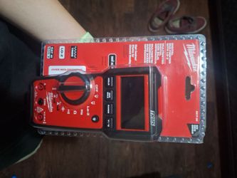 Milwaukee digital multimeter with LO-Z