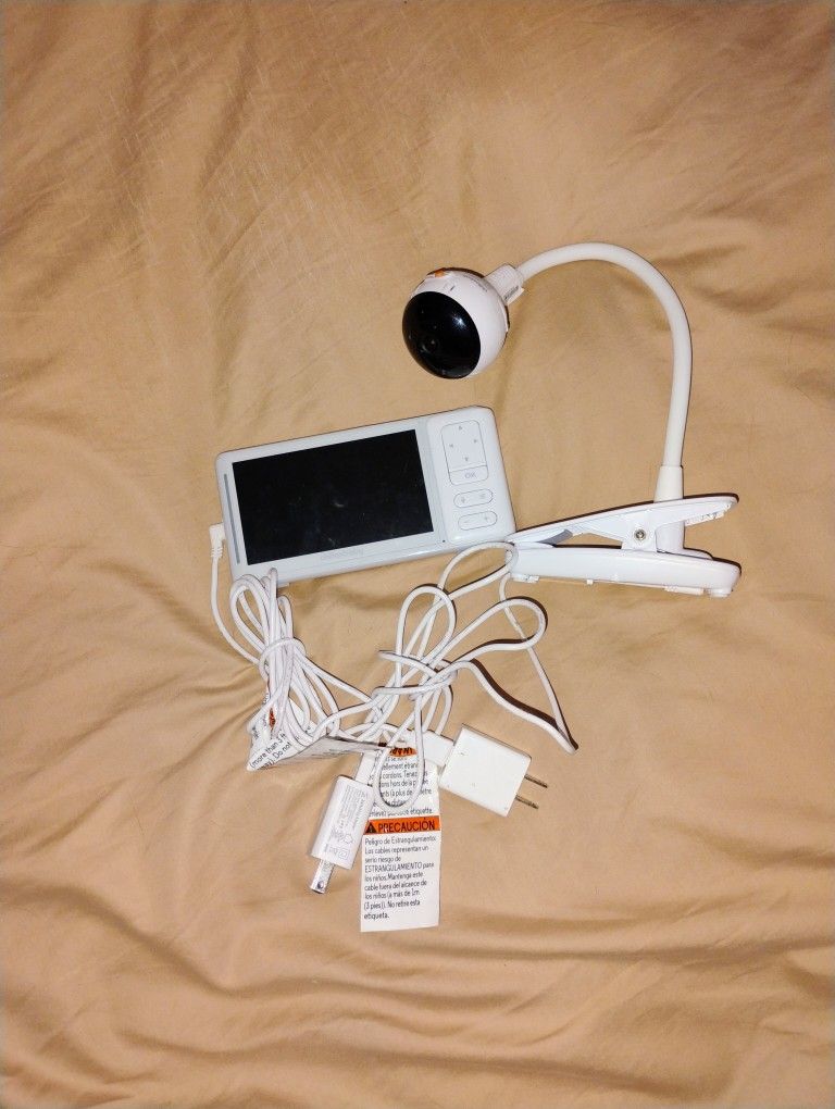 CHILLAX Giraffe Pro Portable Baby Monitor