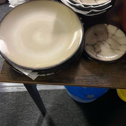 Set of Gourmet Basics by Mikasa Andria for 4