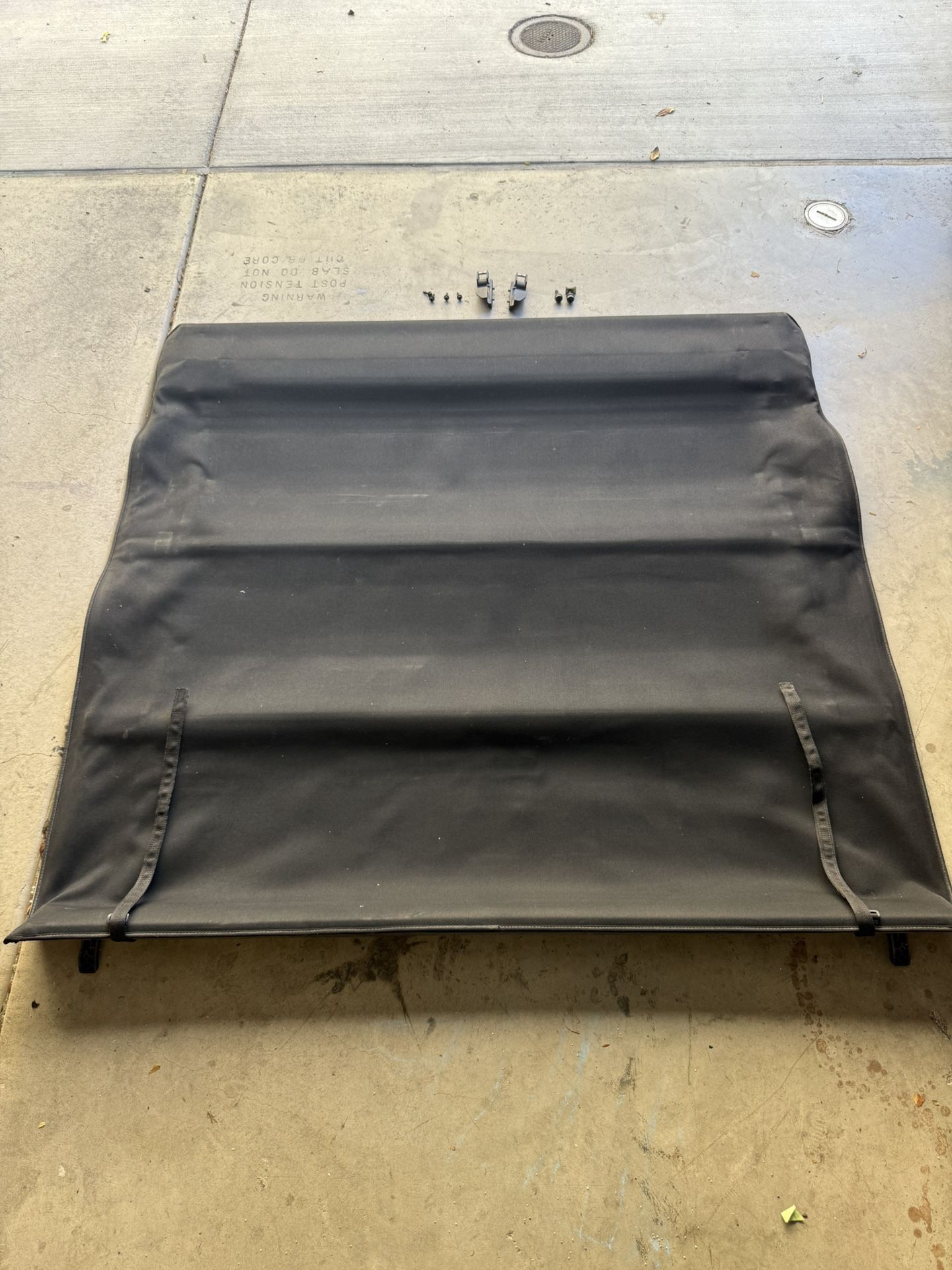 Jeep Gladiator Tonneau Cover