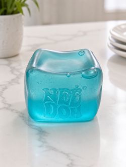 A blue nice cube real NeeDoh