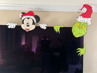 Christmas decorations/grinch