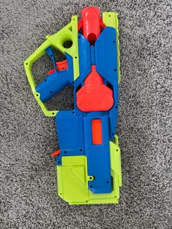 Kids play gun