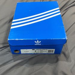 Adidas , Tubular Strap W, Size US7 In Woman 