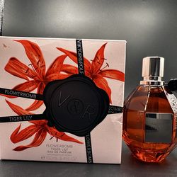 Flowerbomb Tiger Lily 3.4oz