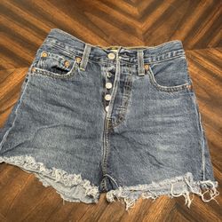 Levi’s Ribcage Shorts Size 25