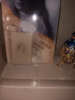 Royalty Cabinet Card 