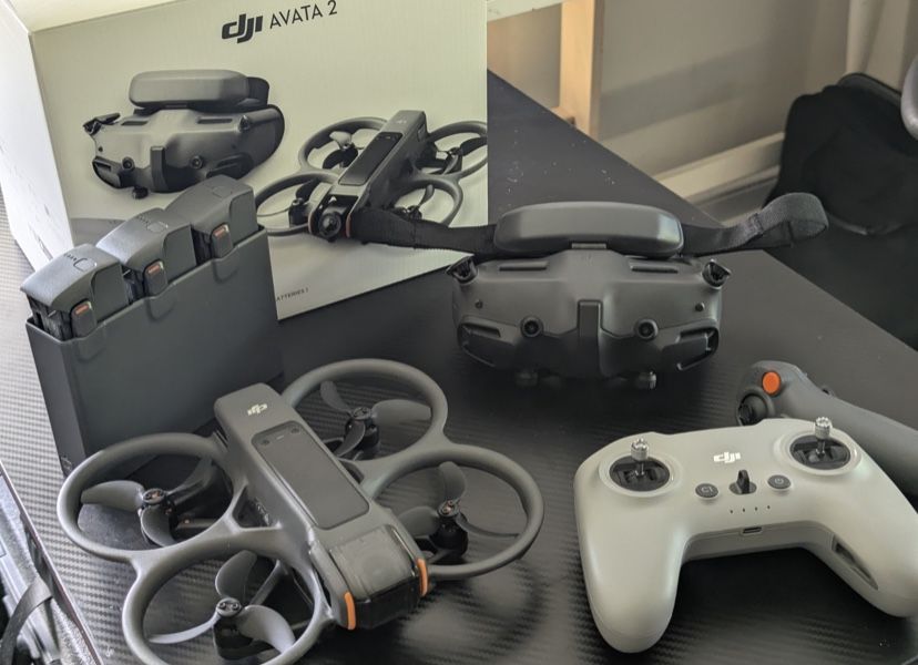 DJI Avatar 2 Fly More Combo with Three Batteries, RC Motion and Controller