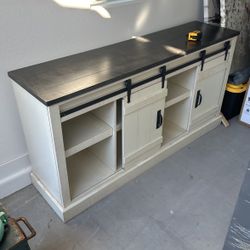 Entertainment Stand 