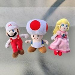 Nintendo Super Mario Plush Mixed Lot of 3 Includes Princess Peach & Toad & Mario