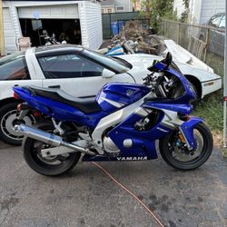 Yamaha R6