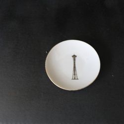 Seattle Space Needle Saucer Small Plate White Gold 1962 World’s Fair