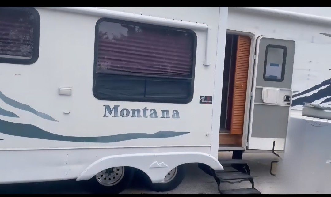 2004 Keystone Montana