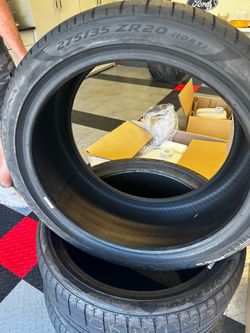 Perelli tires 275/35 for BMW or other supercar