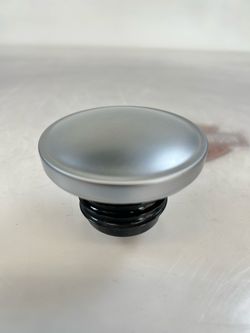 2021 Harley Sportster Iron 1200, 883N Fuel Gas Cap POLISHED. SM9KNT0362