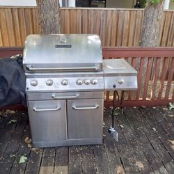 Large Barbecue Grill