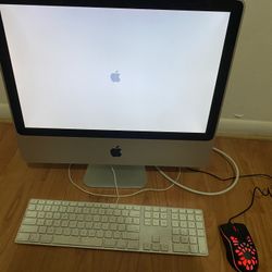 Apple OS MAC Computer With Keyboard And Mouse