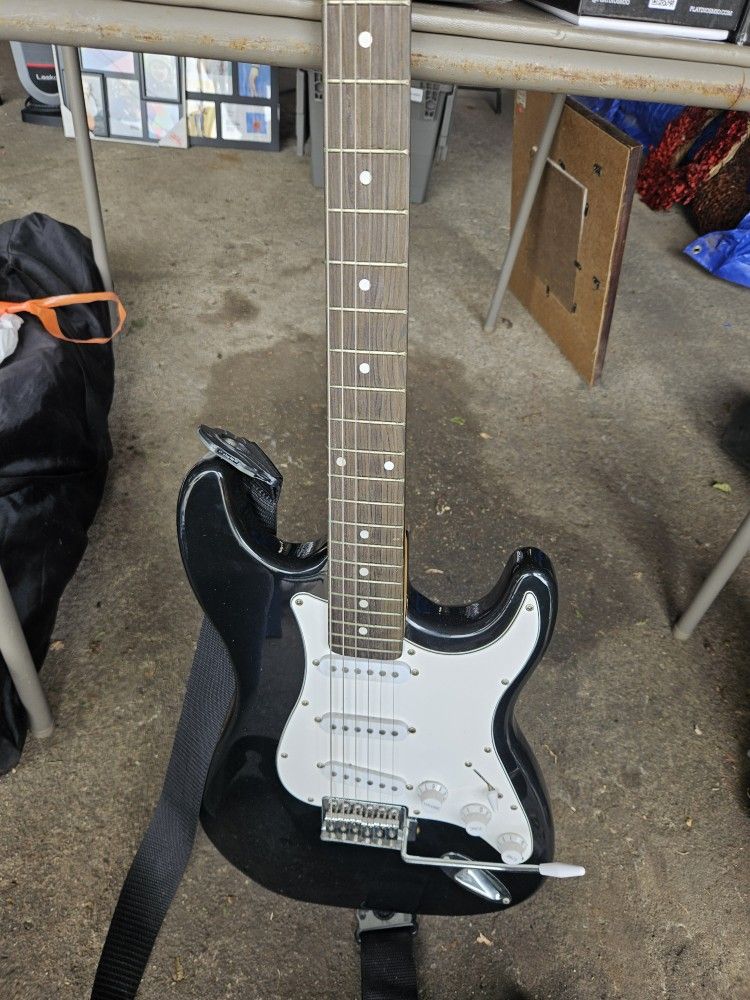 Stratocaster BC Electric Guitar With New Strings