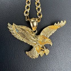 10k solid yellow gold eagle bird pendant & 23” curb chain necklace 8.3 grams 3.5mm
