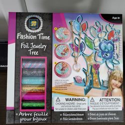 Fashion Time Jewelry Foil Tree Craft Kit
