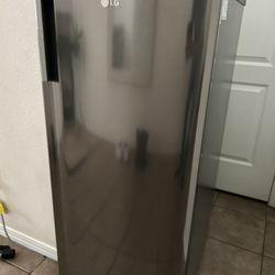 Lg Mini Fridge with Freezer (Platinum Silver) ENERGY STAR NEVER BEEN USED