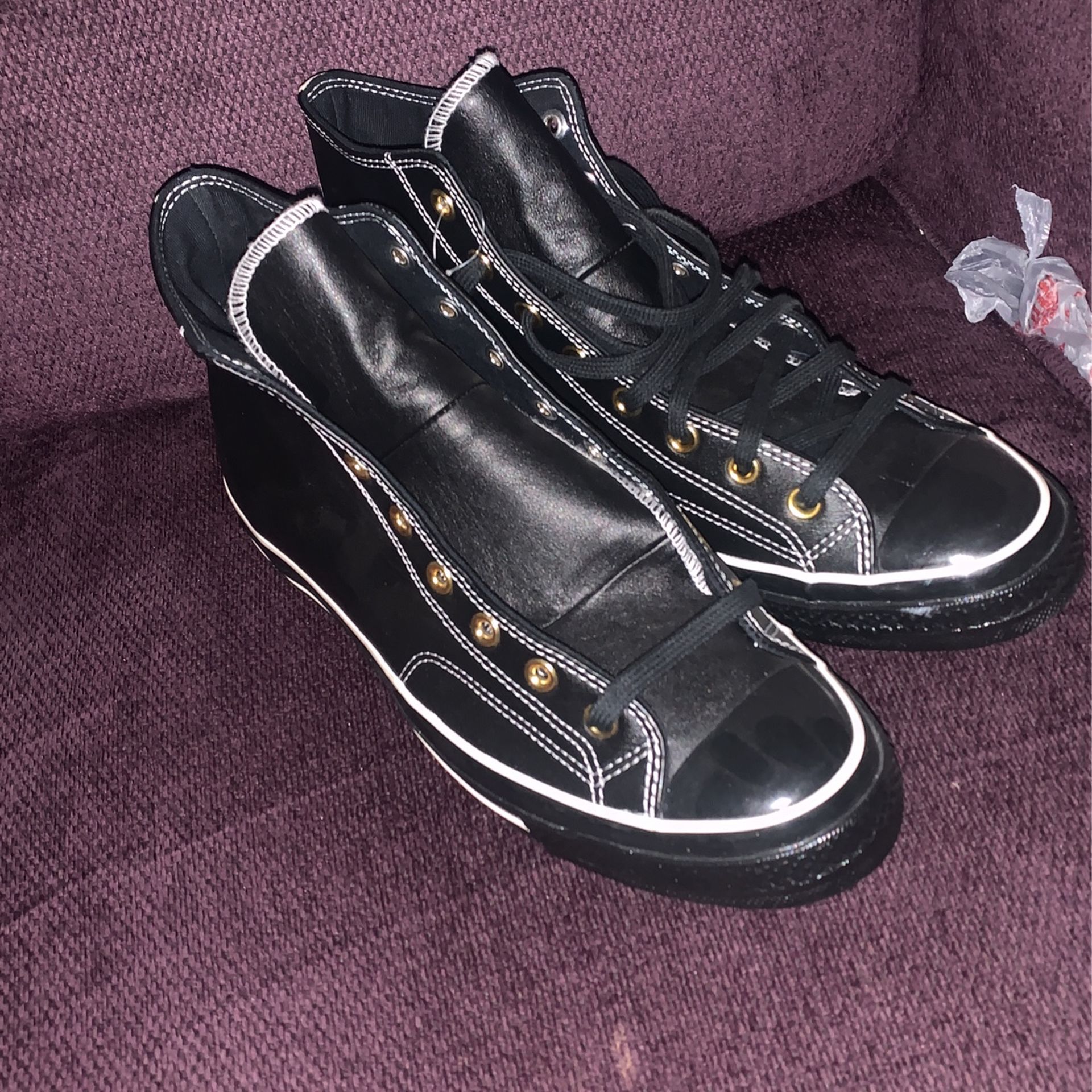 Chuck 70 brand new comes with black laces