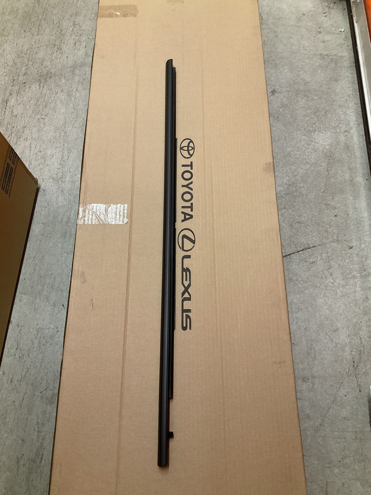 Toyota Prius OEM belt molding OEM 2016-2022