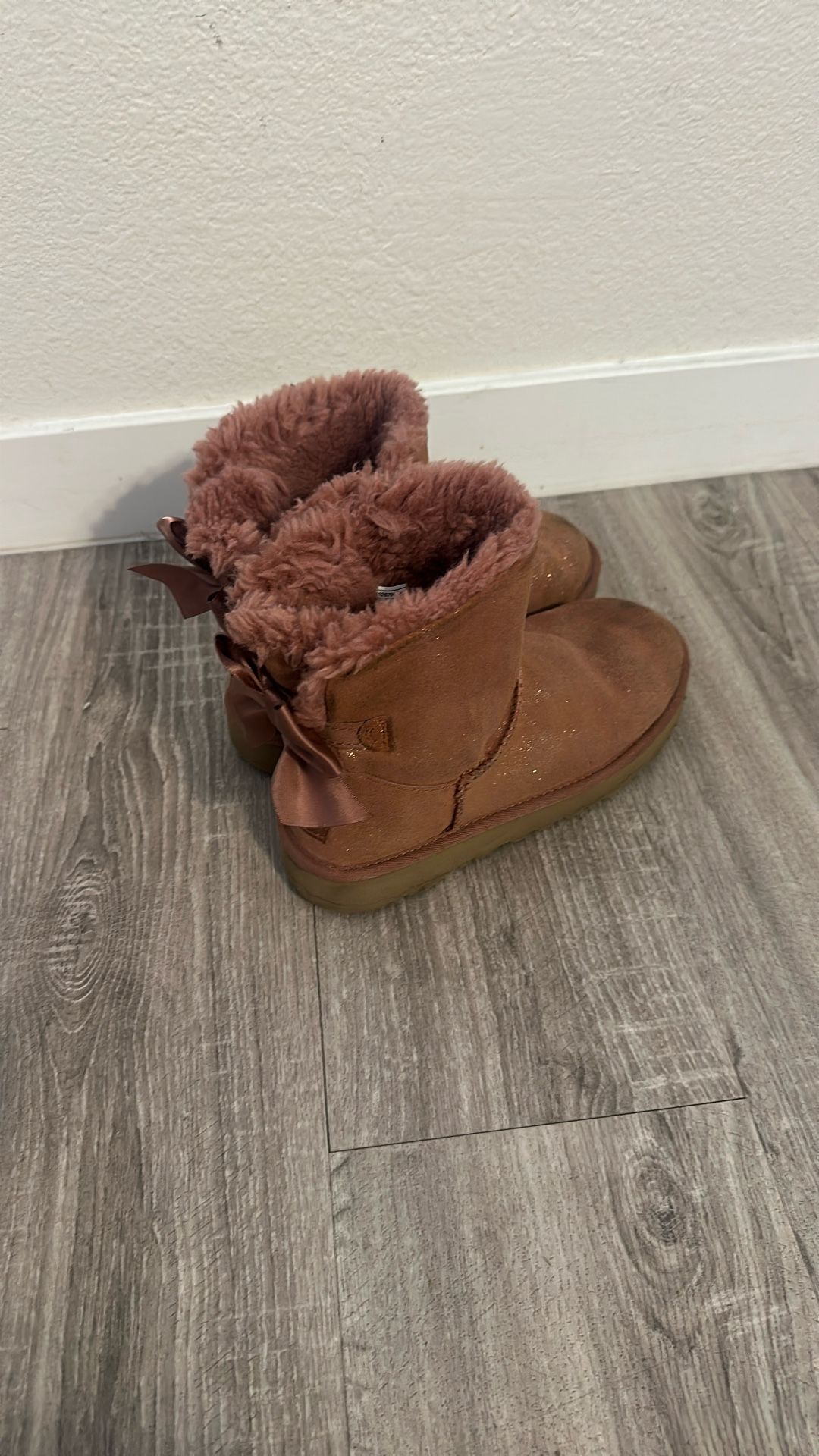 Ugg Size 6 Pre Owned