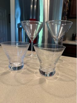 Glass Drink cups Martini style; drink ware; wine glass